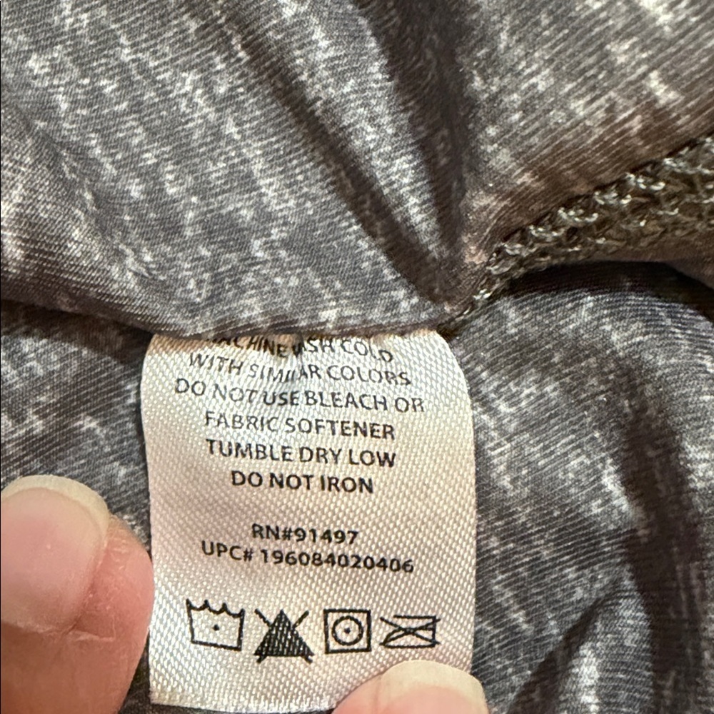 Realtree Gray Men’s Camo Long Sleeve Quick Dry Shirt, Size Medium. - Picture 7 of 11
